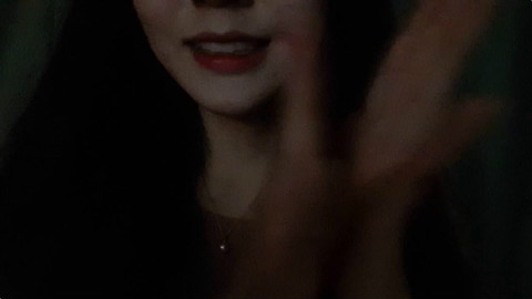 【ASMR】Dreamyou耳边私语+掏耳声+晃水声+瓶盖开启声+敲击声+镊子声+刷子声等